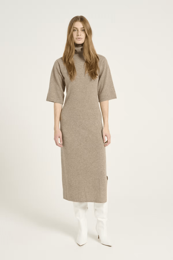 Gestuz KLÆR ManziGZ Long Dress MediumSand