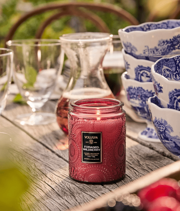 Voluspa INTERIØR Small Jar Candle Foraged Wildberry